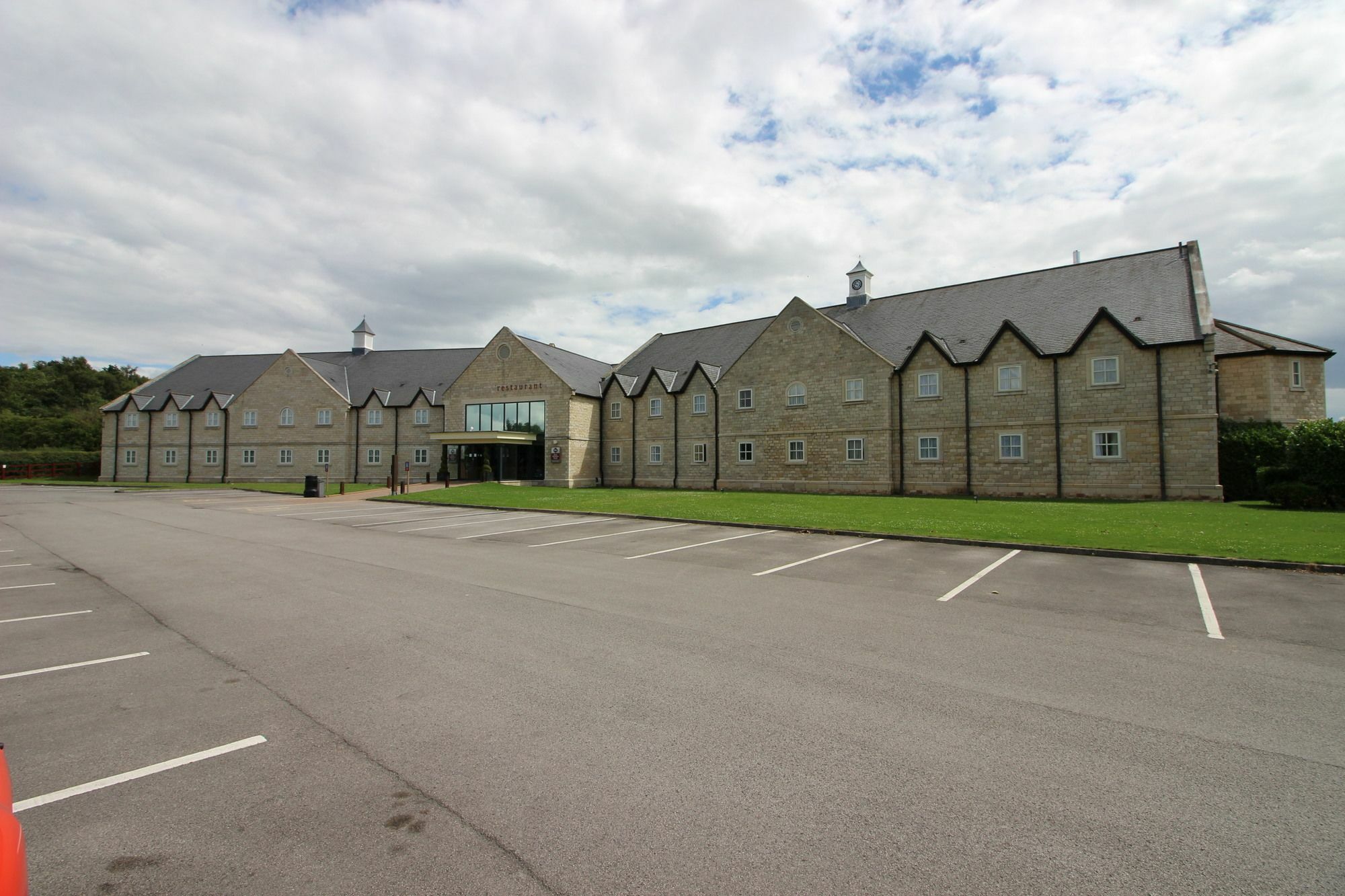 Best Western Plus Pastures Hotel Doncaster Exterior photo